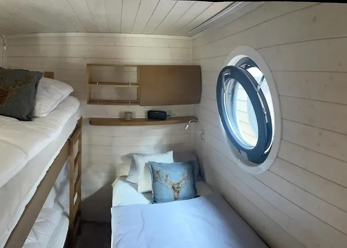 Stilvolles Hausboot Enjoy Woma D13 بوتيل