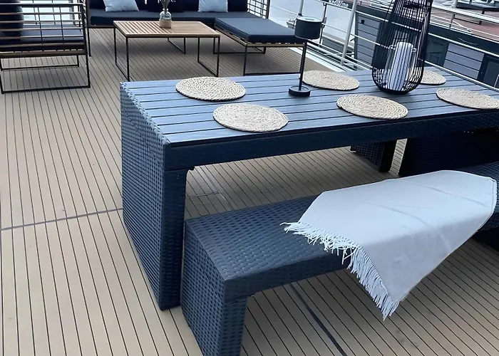 بوتيل Stilvolles Hausboot Enjoy Woma D13 *